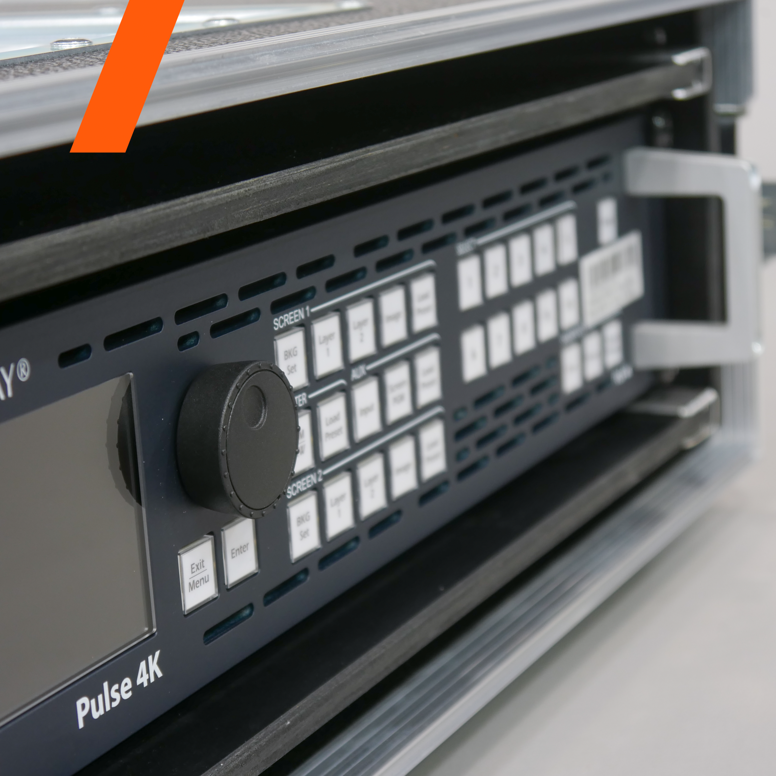 Seamless Switcher Analog Way Pulse 4K60 inkl. Midra 4K Dante
